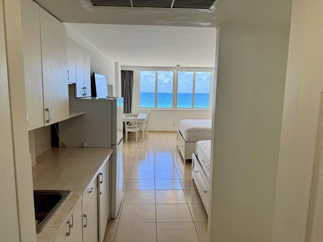 19201 Collins Avenue 448, Sunny Isles Beach, FL 33160
