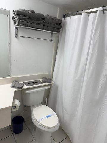 19201 Collins Avenue 448, Sunny Isles Beach, FL 33160