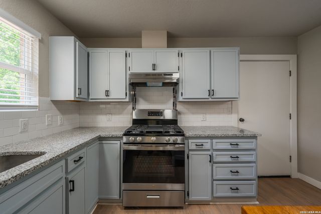 1090 Hollyhock, New Braunfels, TX 78130
