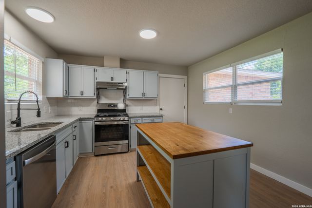 1090 Hollyhock, New Braunfels, TX 78130