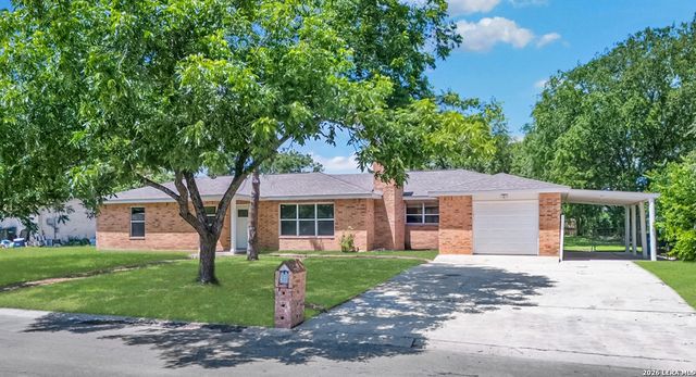 1090 Hollyhock, New Braunfels, TX 78130