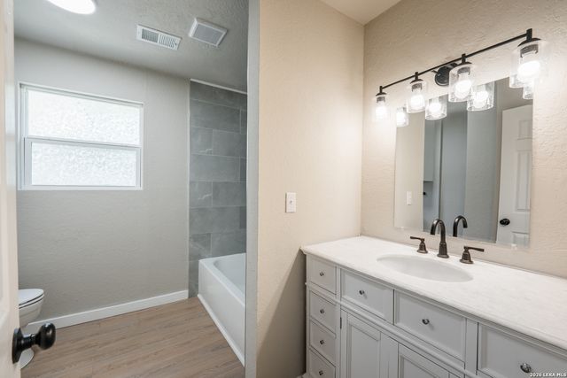 1090 Hollyhock, New Braunfels, TX 78130