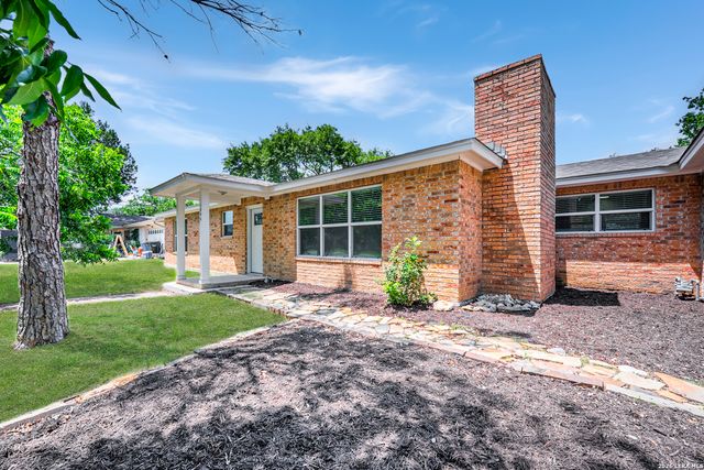1090 Hollyhock, New Braunfels, TX 78130