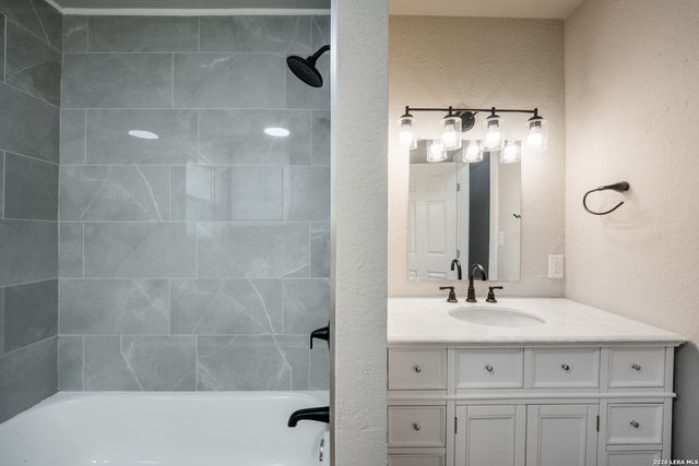 1090 Hollyhock, New Braunfels, TX 78130