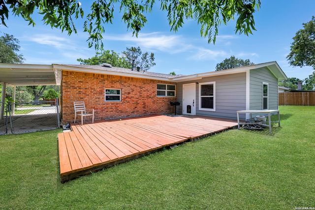 1090 Hollyhock, New Braunfels, TX 78130