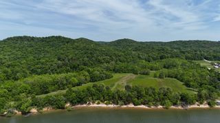 1182 Lego School Rd, Linden, TN 37096