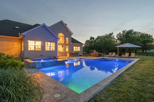 6790 Owen Hill Rd, College Grove, TN 37046