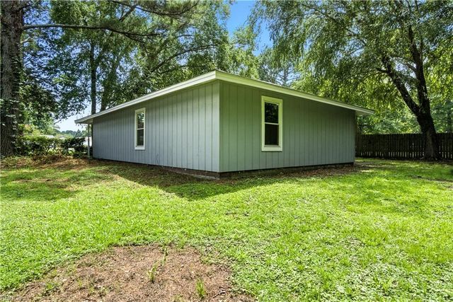 3736 Burr LN, Portsmouth, VA 23703