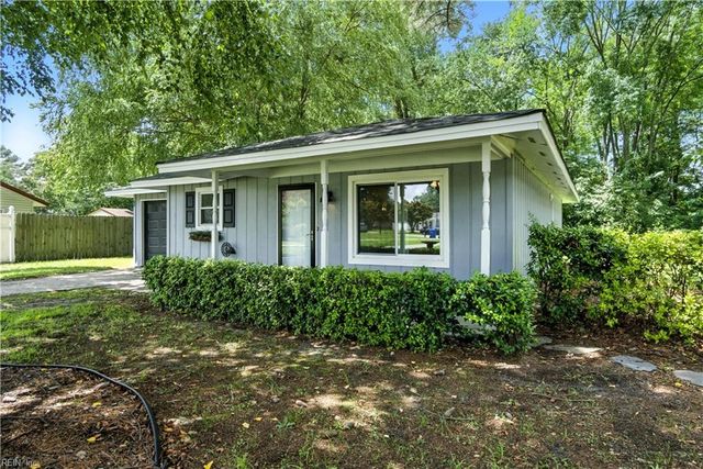 3736 Burr LN, Portsmouth, VA 23703