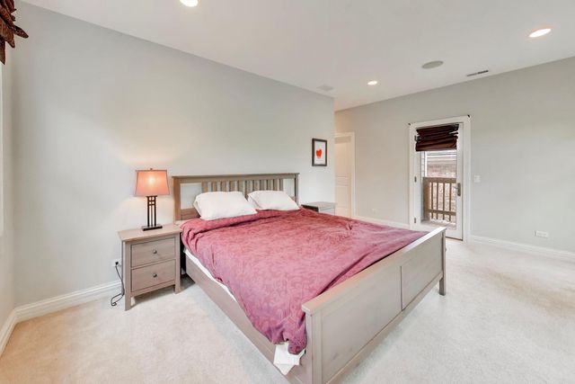 5404 W Leland Avenue, Chicago, IL 60630