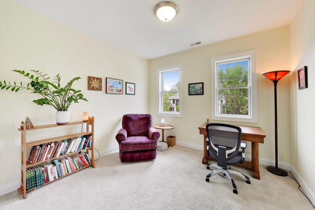5404 W Leland Avenue, Chicago, IL 60630
