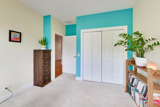 5404 W Leland Avenue, Chicago, IL 60630
