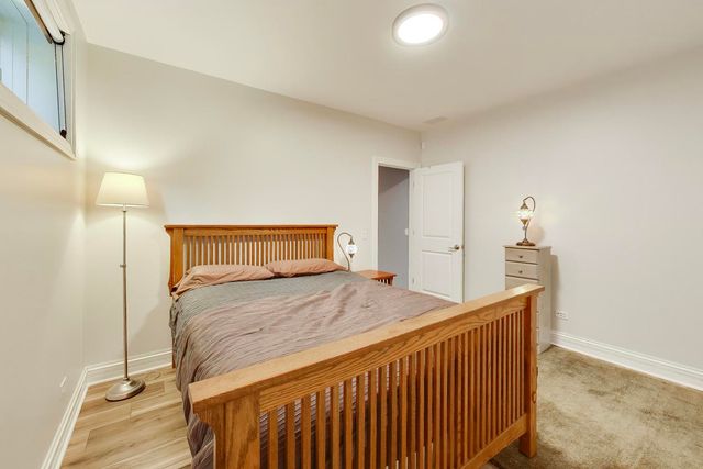 5404 W Leland Avenue, Chicago, IL 60630