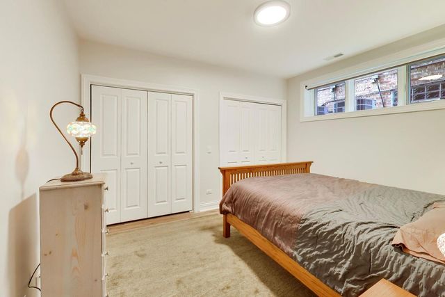 5404 W Leland Avenue, Chicago, IL 60630