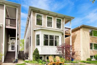 5404 W Leland Avenue, Chicago, IL 60630