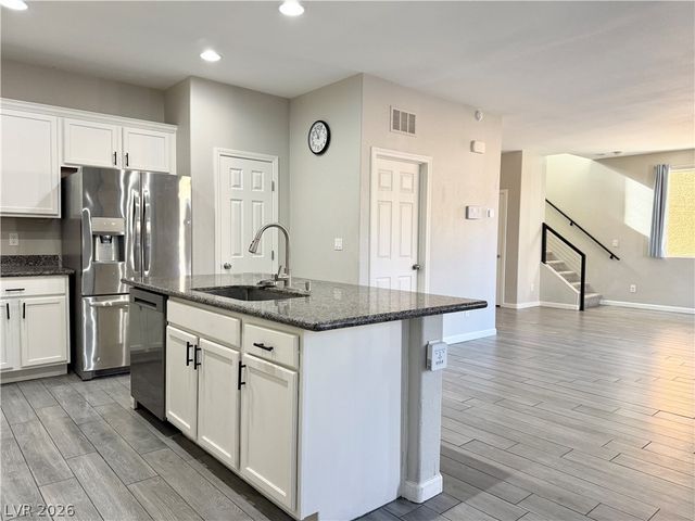 594 Crying Bird Avenue, Las Vegas, NV 89178