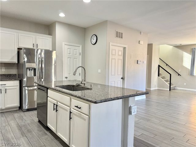 594 Crying Bird Avenue, Las Vegas, NV 89178