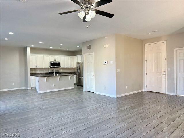 594 Crying Bird Avenue, Las Vegas, NV 89178