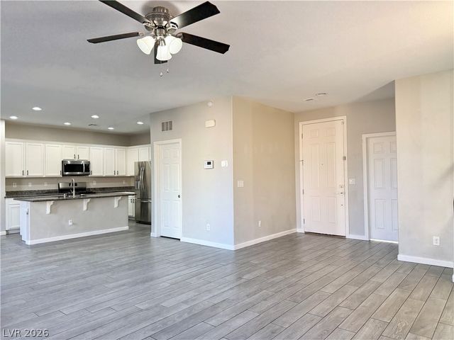 594 Crying Bird Avenue, Las Vegas, NV 89178