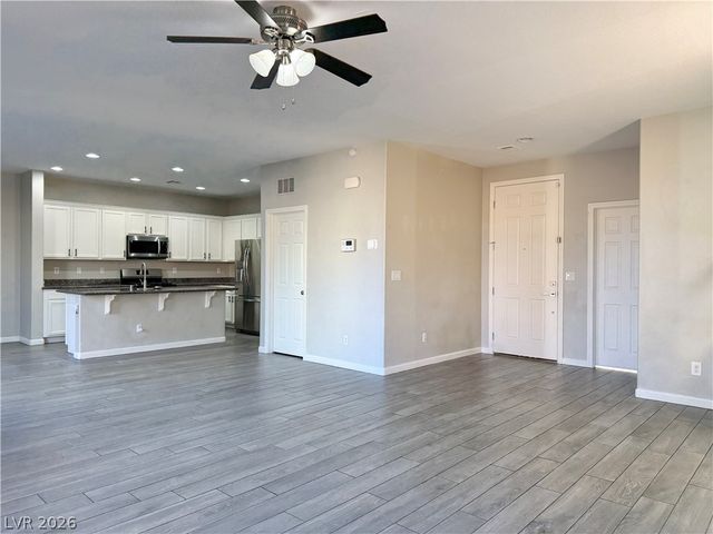 594 Crying Bird Avenue, Las Vegas, NV 89178