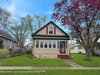227 W Lincoln Street, Grand Ledge, MI 48837