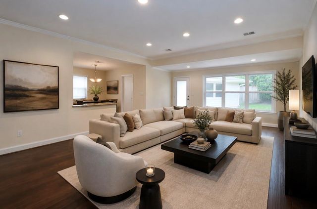 1007 Blue Willow Drive, Houston, TX 77042