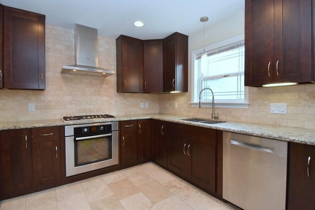 1007 Blue Willow Drive, Houston, TX 77042