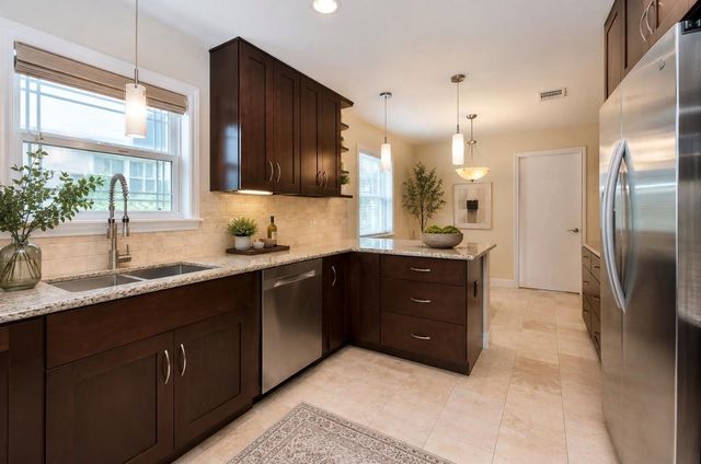 1007 Blue Willow Drive, Houston, TX 77042