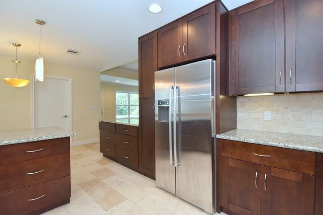 1007 Blue Willow Drive, Houston, TX 77042
