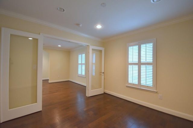 1007 Blue Willow Drive, Houston, TX 77042