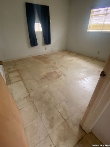 4442 Desert View, San Antonio, TX 78217