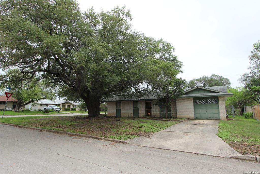 4442 Desert View, San Antonio, TX 78217