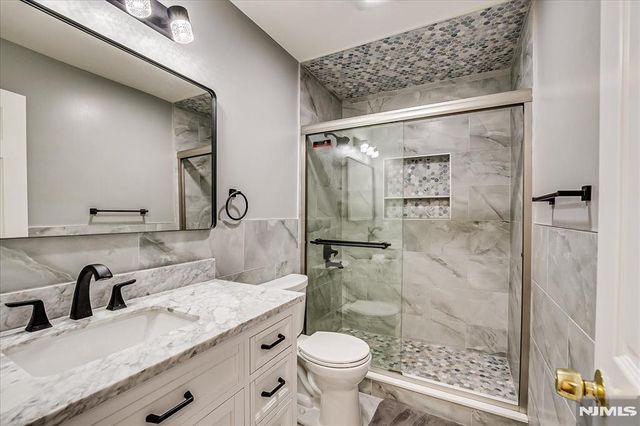 12 Tulip Court, Edison, NJ 08820
