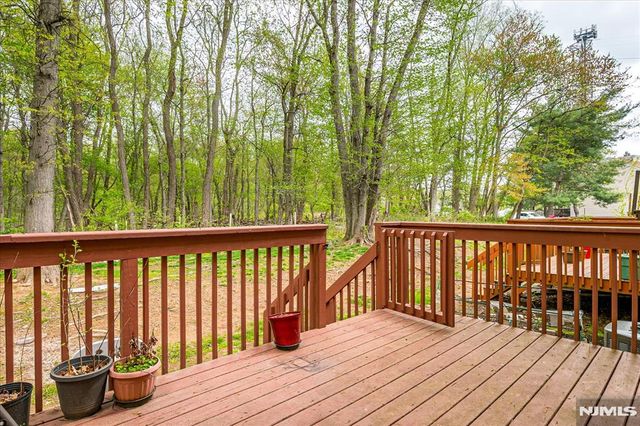 12 Tulip Court, Edison, NJ 08820