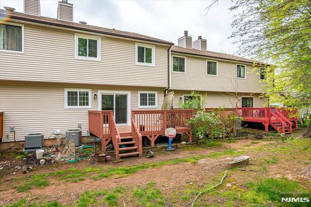 12 Tulip Court, Edison, NJ 08820