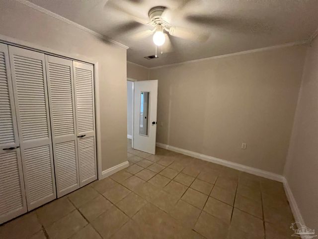 45 W Carver Dr, Pensacola, FL 32507