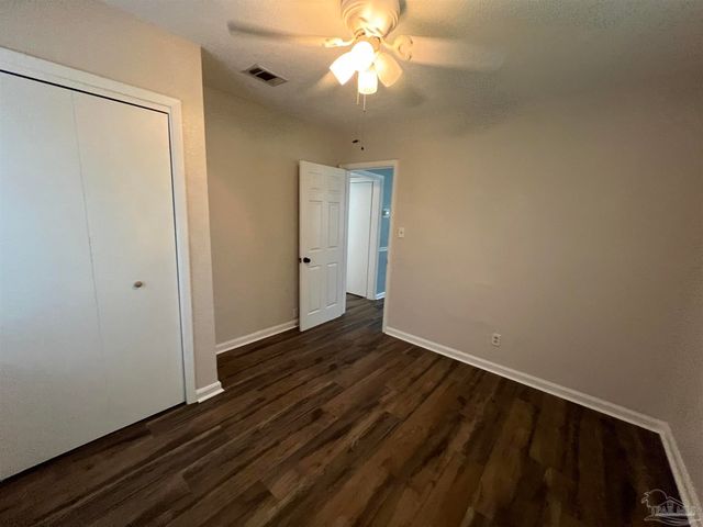 45 W Carver Dr, Pensacola, FL 32507
