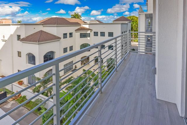 485 E Royal Palm Road 403, Boca Raton, FL 33432