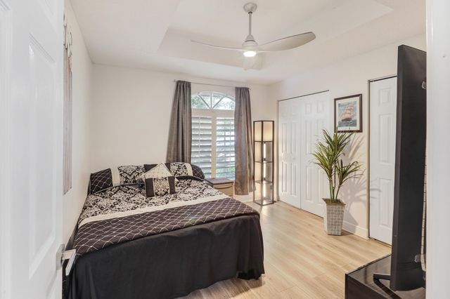 5671 S Fountains Drive S, Lake Worth, FL 33467