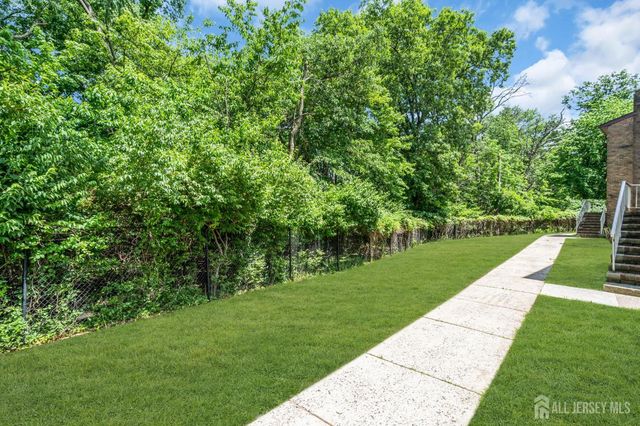 1909 Raspberry Court, Edison, NJ 08817