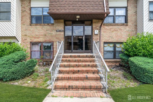 1909 Raspberry Court, Edison, NJ 08817