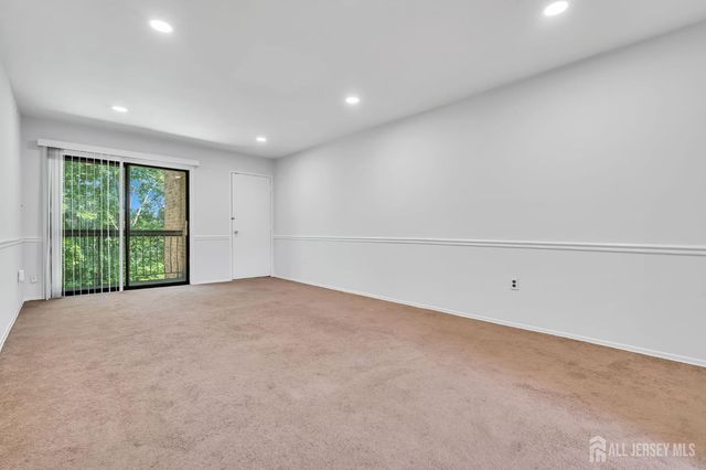 1909 Raspberry Court, Edison, NJ 08817