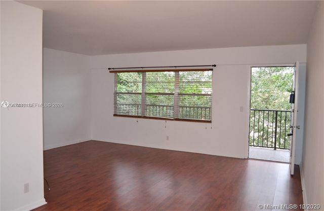 101 SW 132nd Way 415J, Pembroke Pines, FL 33027