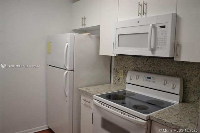 101 SW 132nd Way 415J, Pembroke Pines, FL 33027