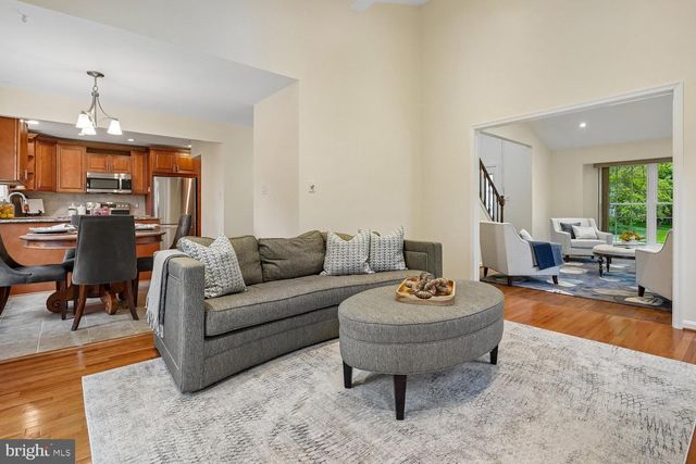 13484 LAKE SHORE, Oak Hill, VA 20171