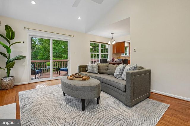 13484 LAKE SHORE, Oak Hill, VA 20171