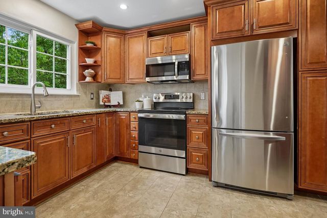 13484 LAKE SHORE, Oak Hill, VA 20171