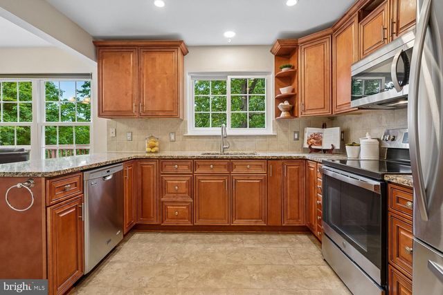 13484 LAKE SHORE, Oak Hill, VA 20171
