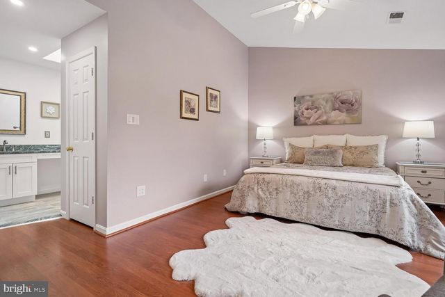 13484 LAKE SHORE, Oak Hill, VA 20171