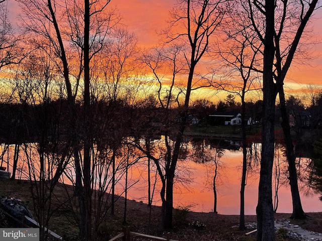 13484 LAKE SHORE, Oak Hill, VA 20171